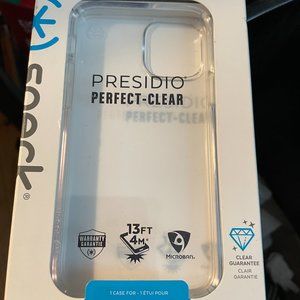 Speck Presidio iPhone 11 PRO case (clear)